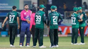 Asia Cup 2025: Pakistan Advances to Super 4, Set Up High-Stakes India Clash; Group B Battle Intensifies