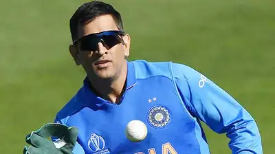 MS Dhoni's Reclusive Nature Joked About as Mentorship Role with Team India Looms: Ex-Cricketer's Dig