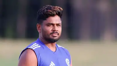Asia Cup 2025: Gavaskar Backs Samson at No. 3, Cites Flexibility for India's Batting Order